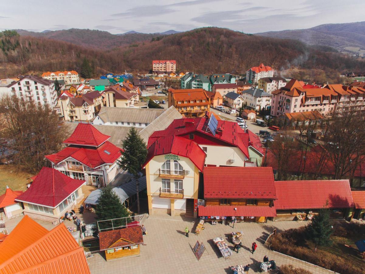 Kvasova Voda Поляна Экстерьер фото